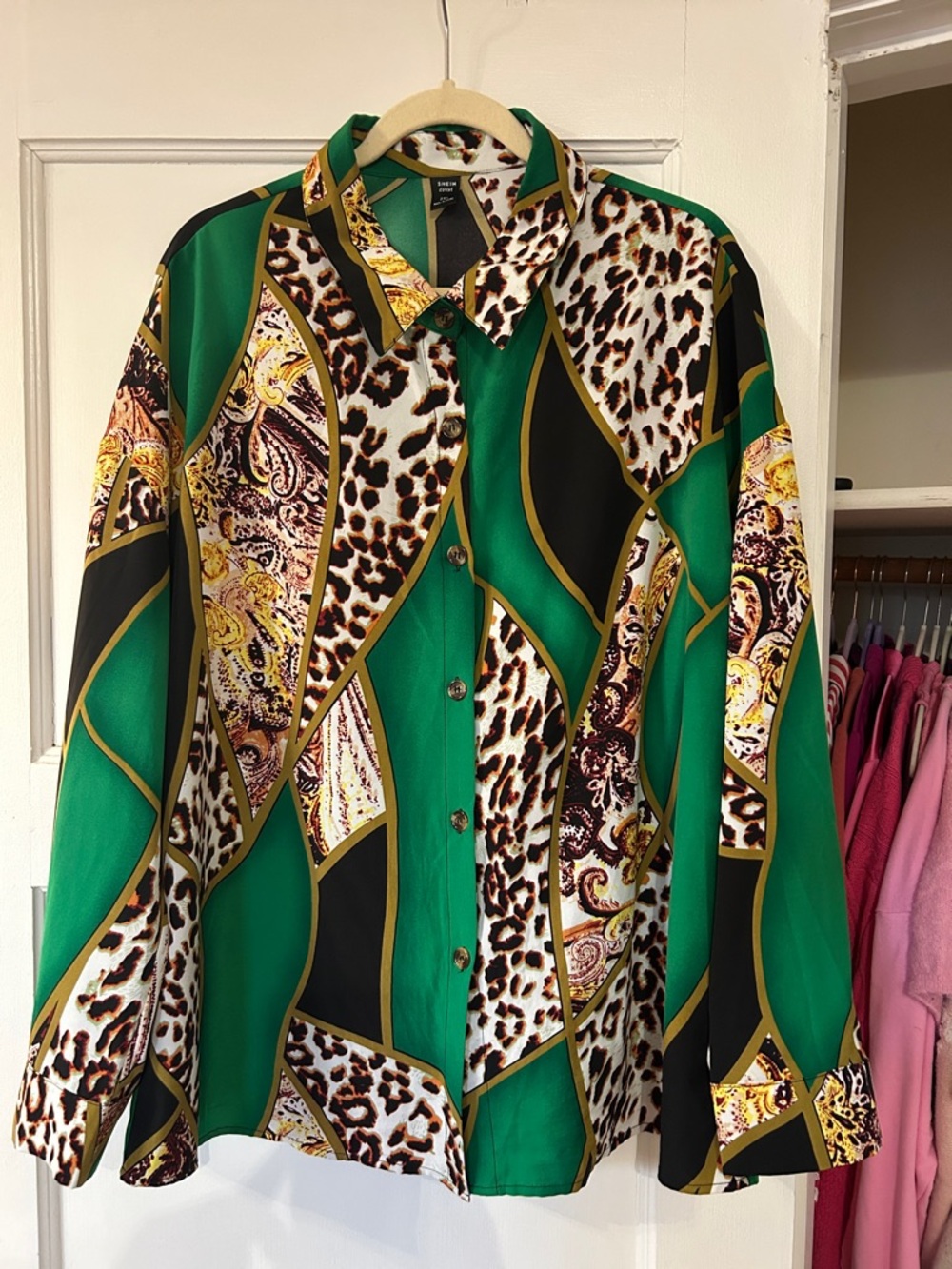 SHEIN Green and Black Mixed Print Button-Up Shirt